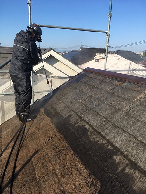 屋根塗装の工程を紹介！しっかり下準備が大切です | 埼玉県の屋根塗装は外装無垢